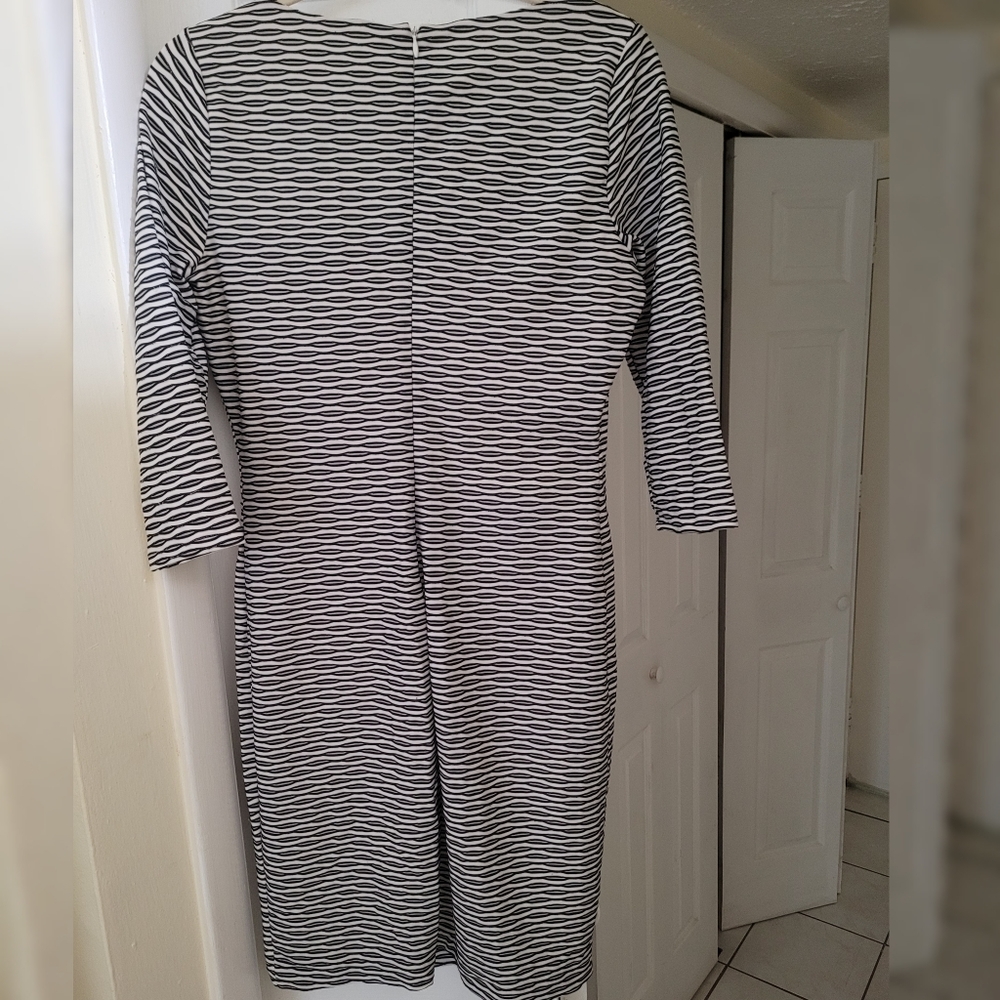 Calvin Klein dress, size 6 - Picture 5 of 8